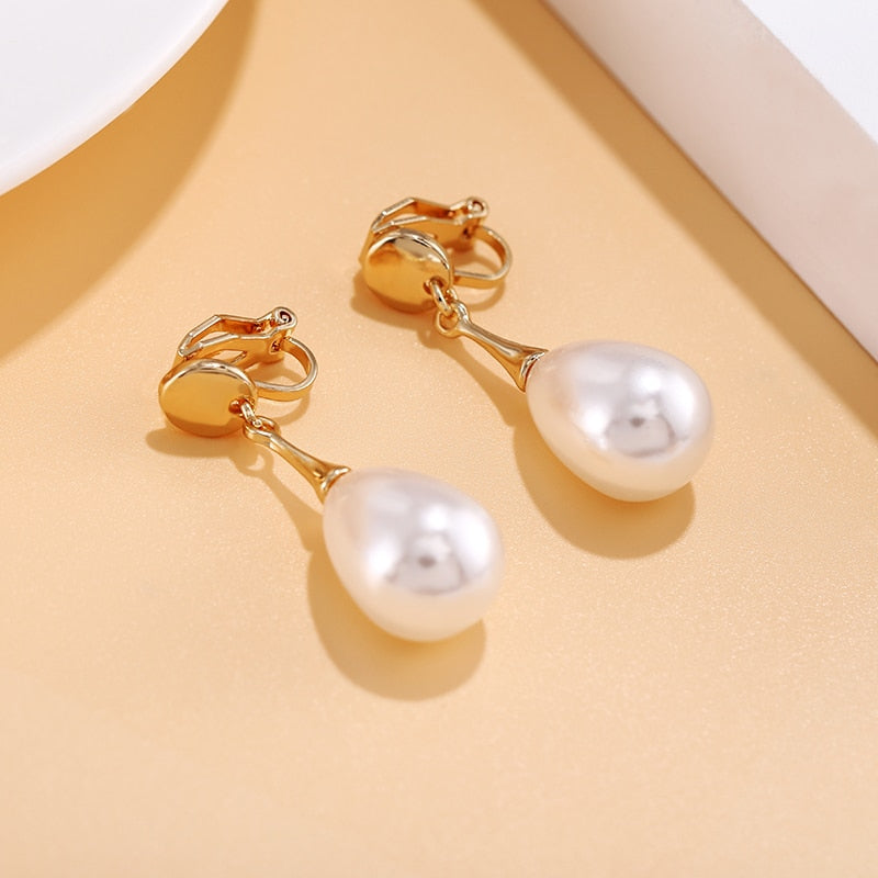 WATER DROP PEARL CLIP ON EARRINGS