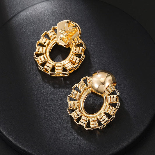 GOLD HOLLOW GEOMETRIC CLIP ON EARRINGS